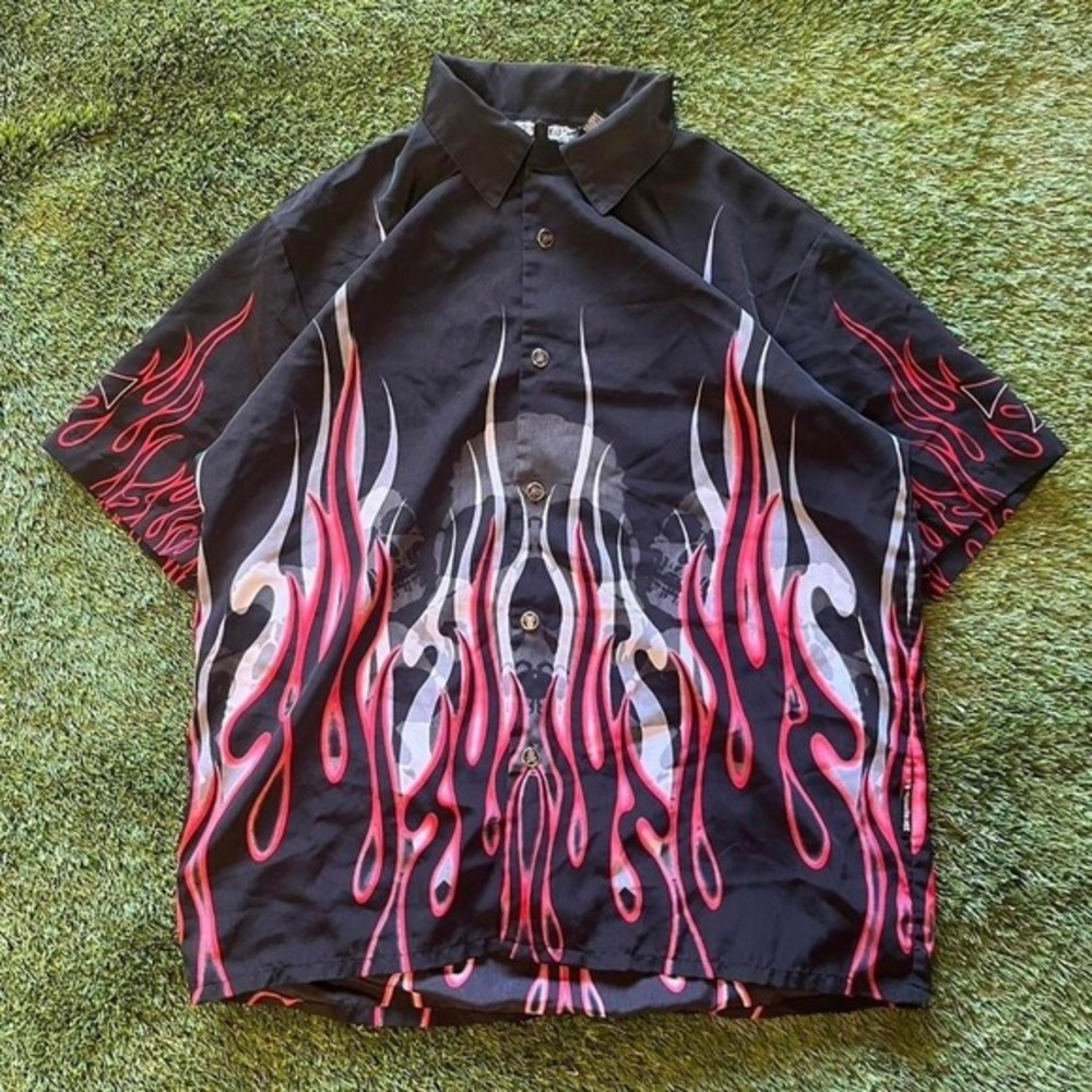 Crazy‎ Y2K jnco like flame and skulls button up